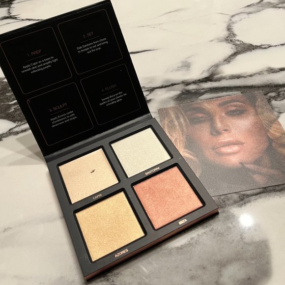 Huda 3D Highlighter Palette - NWT - Picture 2 of 4